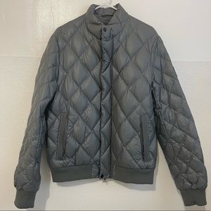 A|X Men's  silver/ gray Winter Quilted Puffer Jacket .